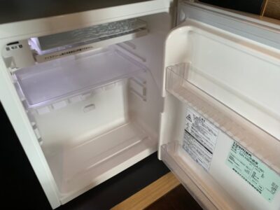 ベッドルームの冷蔵庫