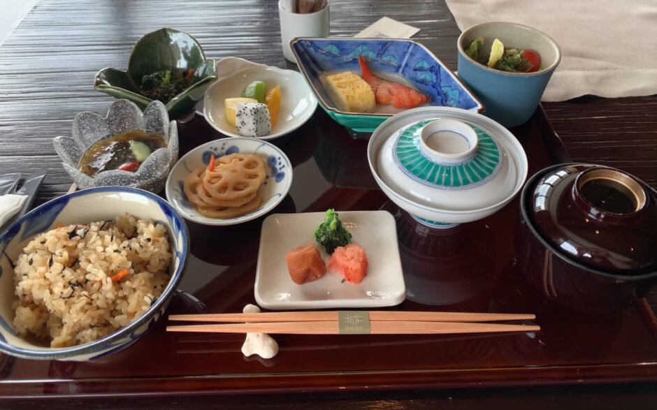 ザ・リッツ・カールトン沖縄　グスクの和朝食